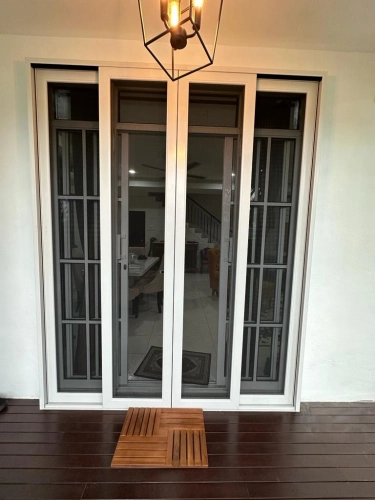 Security Stainless Steel Mosquito Wire Mesh Sliding Door @ Kangkar Pulai