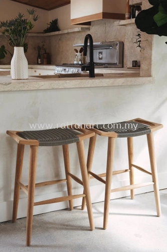 WOODEN SYNTHETIC BAR STOOL