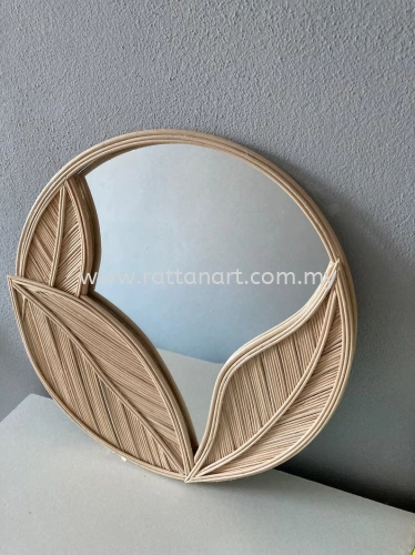 RATTAN MIRROR