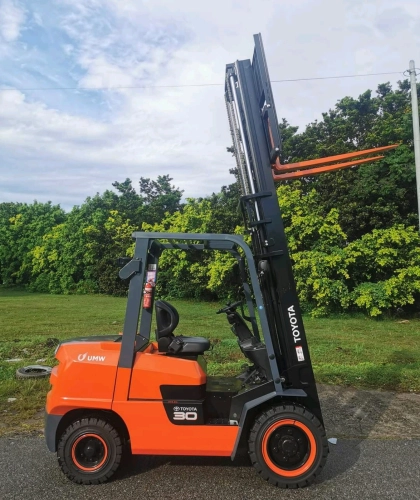 New Toyota Diesel Engine Power Forklift Rental at Melaka,Muar,Batu Pahat (Short Term and Long Term Rental Forklift) - Forklift Rental Supplier Malaysia