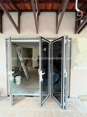 Folding Door at Bukit Tinggi