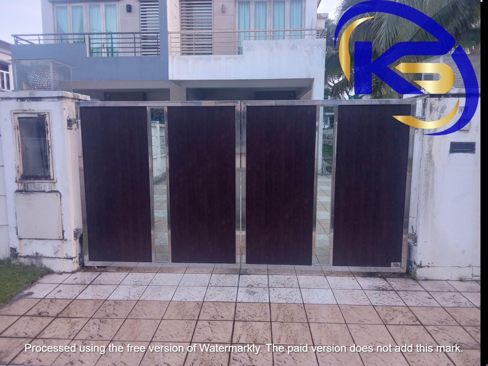 Swing, Jalan Redang 1 3, Taman Redang, Johor Bahru, Johor.