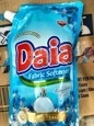 DAIA FABRIC SOFTENER REFRESHING BLUE 900ML