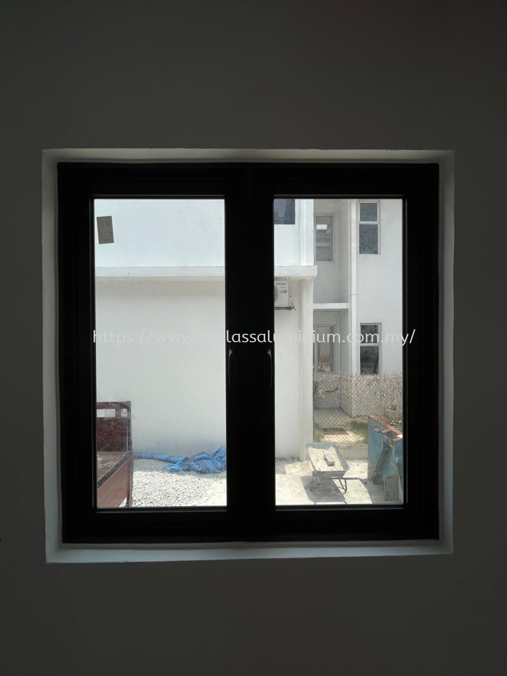 Multipoint Casement Window