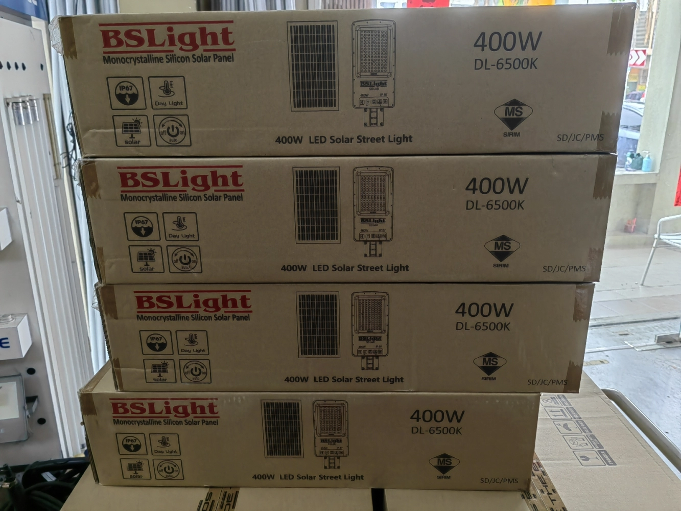 BSLIGHT LED SOLAR STREET LANTERN 400W