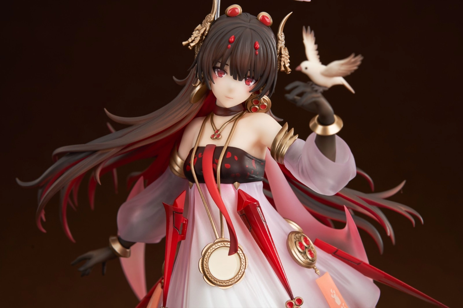 Apex Toys Punishing Gray Raven Lucia Plume Eventide Glow Ver. 1/7 Scale Figure with Bonus 露西亚 鸦羽 朱云流霭