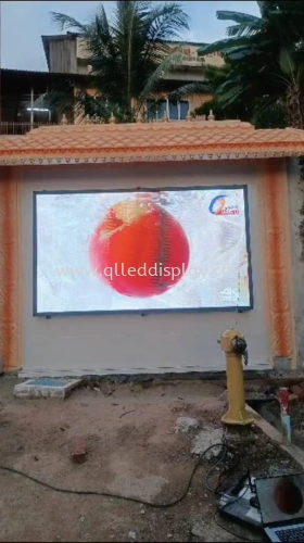 W2.56M x H1.44M P5 Outdoor LED Display Board (Full Colour) 