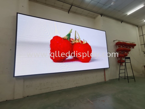 W6.4M x H3.2M P4 Indoor LED Display Board (Full Colour) 