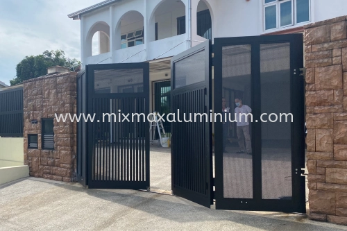 Folding Aluminium Gate