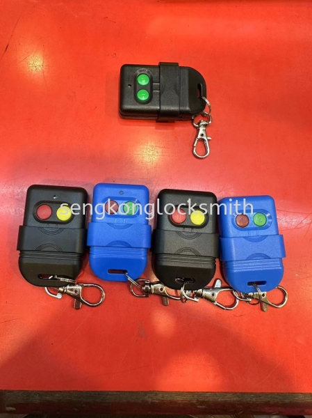 duplicate auto gate remote control  Auto Gate Remote Ccontrol Selangor, Malaysia, Kuala Lumpur (KL), Puchong Supplier, Suppliers, Supply, Supplies | Seng Kong Locksmith Enterprise