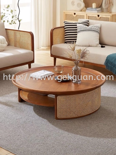 TAB 029 - RATTAN TABLE