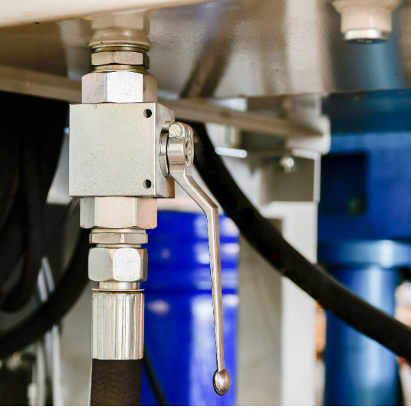 Malaysia's Leading Hydraulic Oil Supplier - Elevate Your Equipment Performance