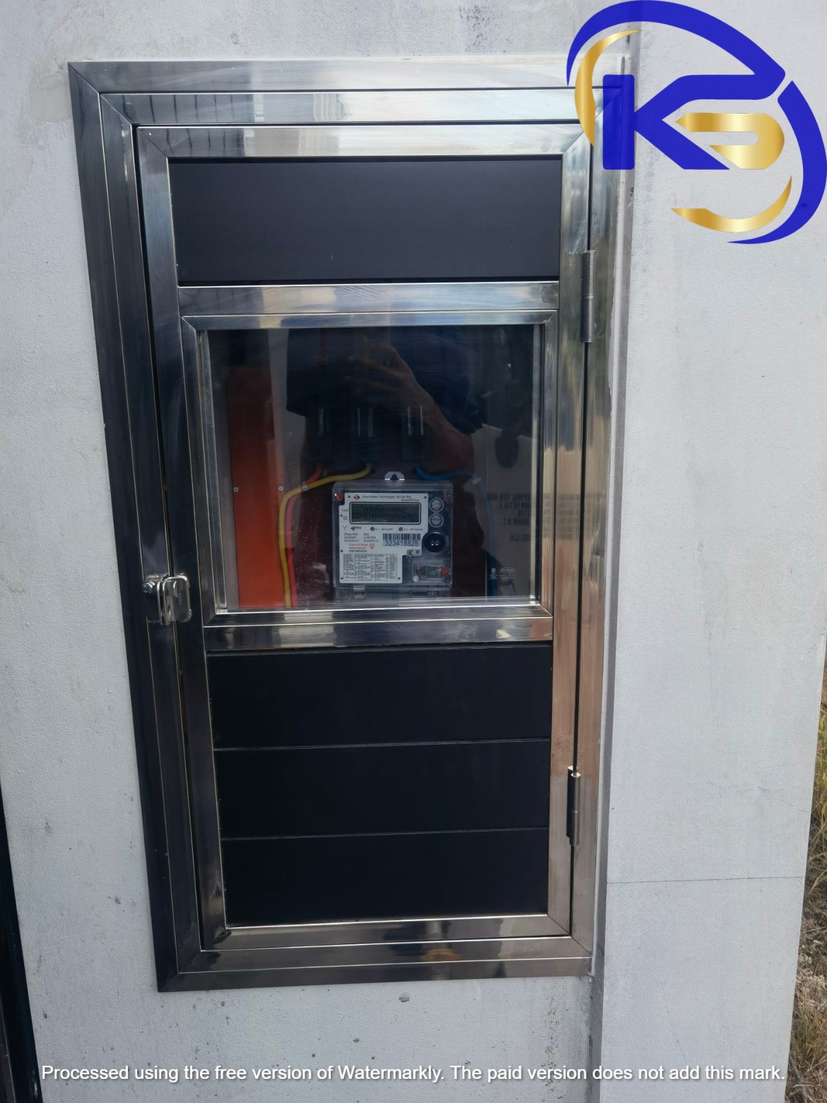 Meter Box, Jalan Tengah, Layang-Layang, Kluang, Johor.