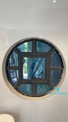 Round Window 