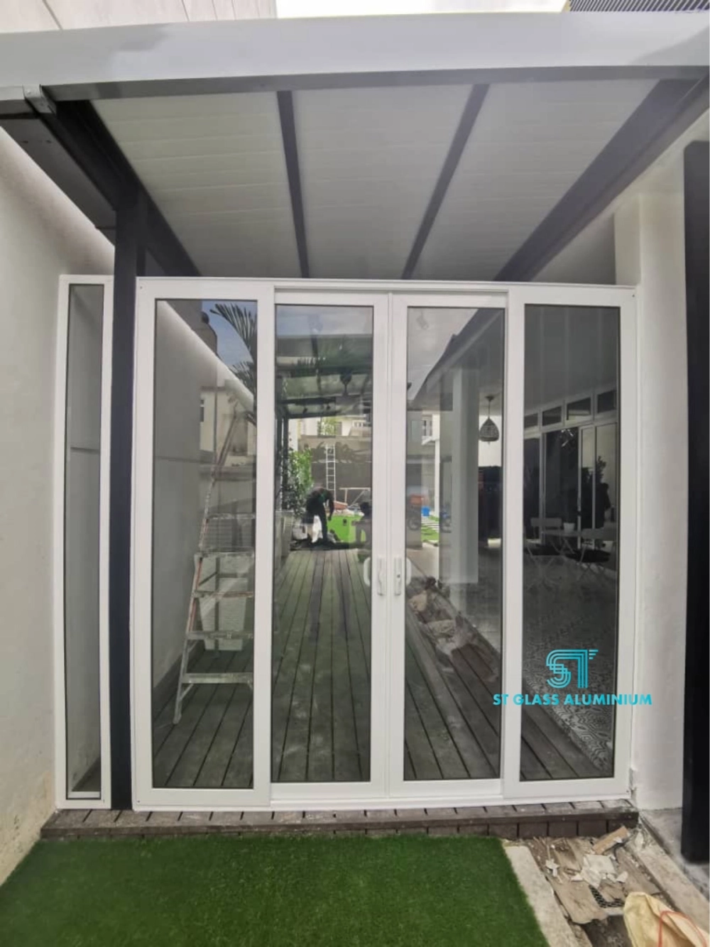 PERFORMANCE SLIDING DOOR