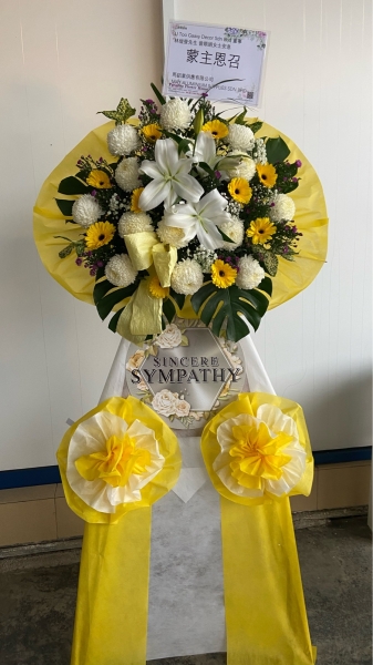 W29 Condolences & Funeral  (Wreath) »Ȧ From RM200 Condolences & Sympathy Melaka, Malaysia Delivery, Supplier, Supply | Paradise Flower House