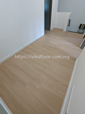 PREMIUM HYBRID FLOOR 7.0 - MAPLE