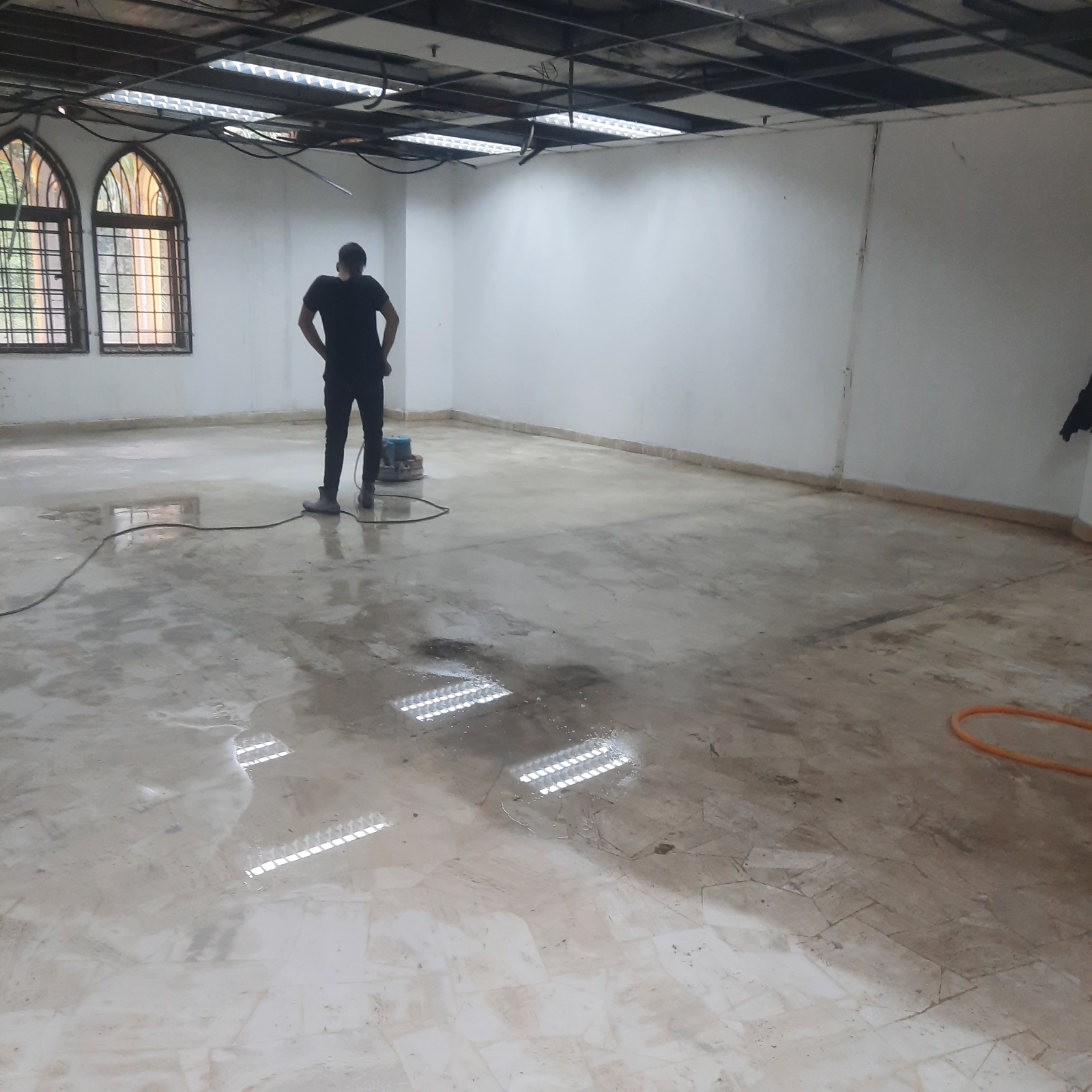 Floor Cleaning and Polishing at Bangunan TV Alhijrah