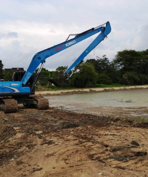 Hydraulic Excavator 200 With Long Arm Hydraulic Excavator With Long Arm Rental Johor Bahru (JB), Malaysia, Johor Service, Supplier, Supply, Supplies | Sunway Earthworks Engineering