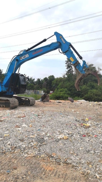 Hydraulic Excavator 200 With Grapple Hydraulic Excavator With Grapple Rental Johor Bahru (JB), Malaysia, Johor Service, Supplier, Supply, Supplies | Sunway Earthworks Engineering