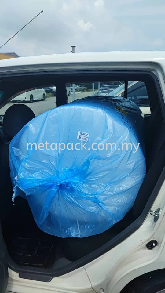 Customer come to pick up the SINGLE LAYER Transparent Bubble Wrap 1m*100m~~ in Balakong, Seri Kembangan