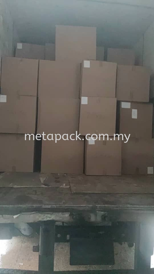 Bubble Envelope Black & White 15*18cm are loading complete to customer~~ in Taman Puncak Saujana, Kajang