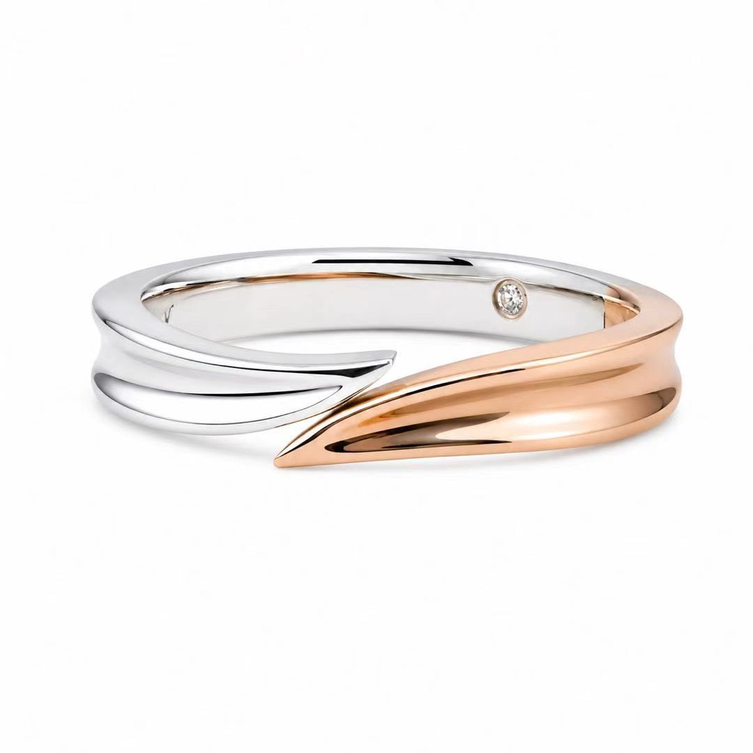 Roman & Co庐 Avenor Wedding Band
