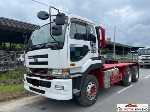 NISSAN CK482 PRIME MOVER (SOLD)