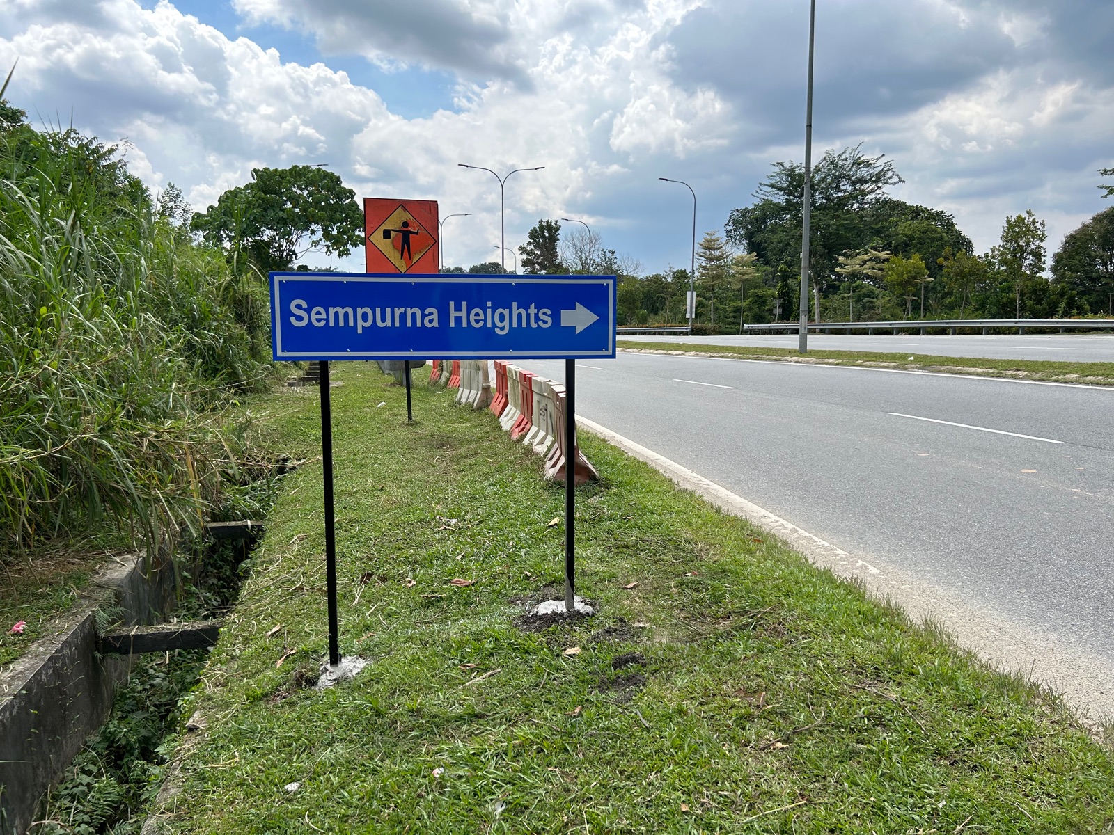 DIRECTION SIGN