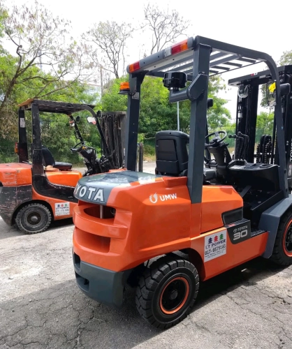 Diesel Engine Power Forklift Rental at Melaka,Muar,Batu Pahat (Short Term and Long Term Rental Forklift) - Forklift Rental Supplier Malaysia