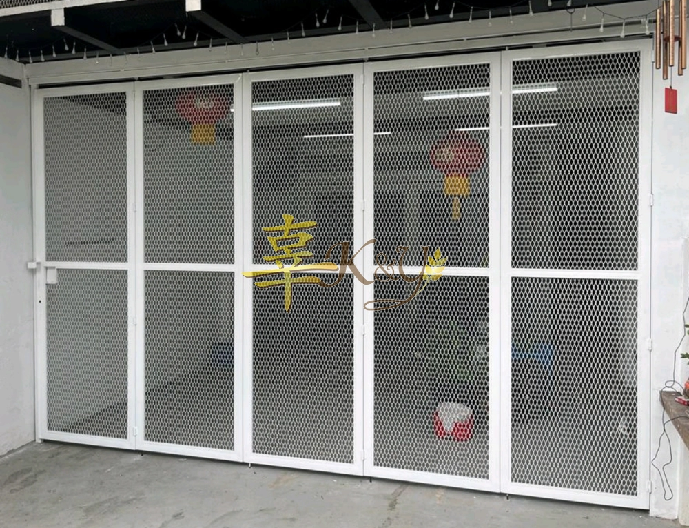 Mild Steel Diamond Net Folding doors 