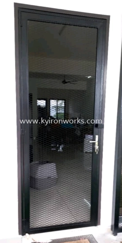 Mild Steel Diamond Net Door with Handle Lock 