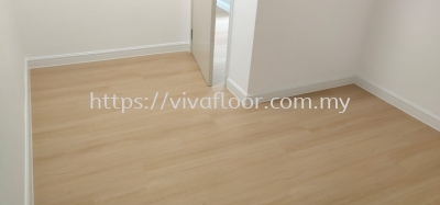 PREMIUM HYBRID FLOOR 0.7-Maple