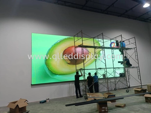 W8.32M X H3.52M P4 Indoor LED Display Board (Full Colour)