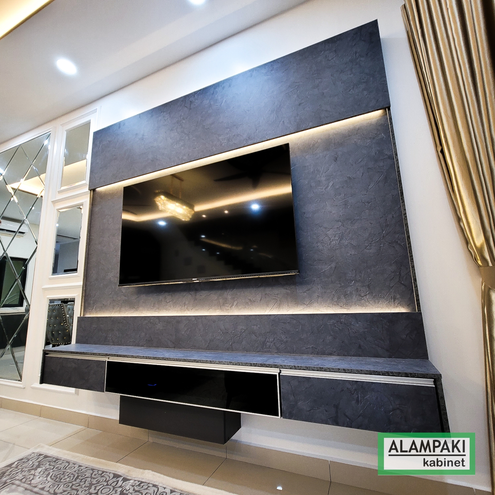 TV Cabinet at Bandar Sunway, Semenyih