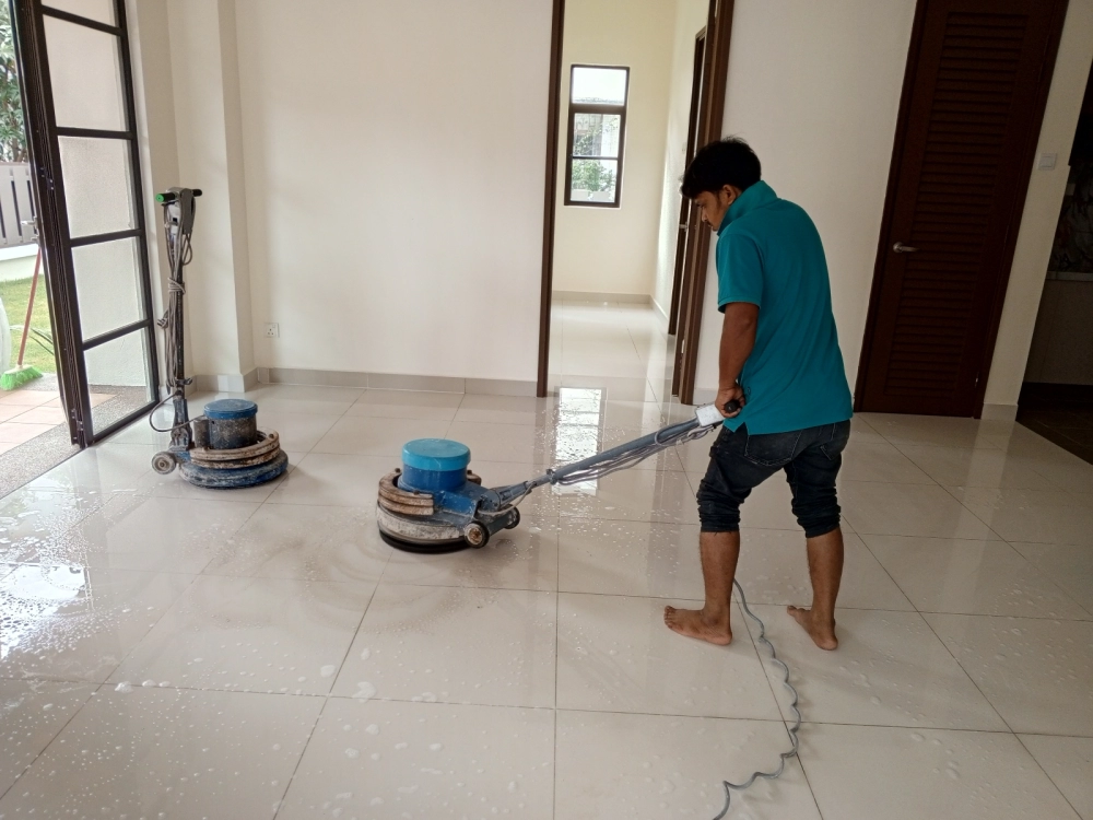 tiles flooring  cleaning and polish 