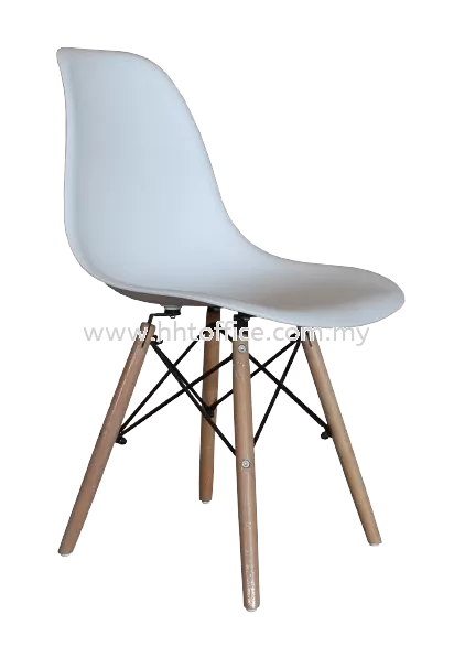 FT 0079 - Eames Chair