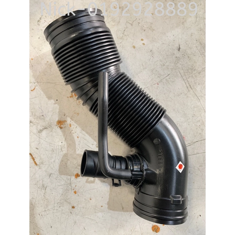 VOLKSWAGEN BEETLE AIR INTAKE PIPE ( NEW )