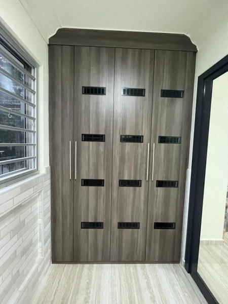 Custom-Made Indoor Floor To Ceiling Full Height Shoe Cabinet