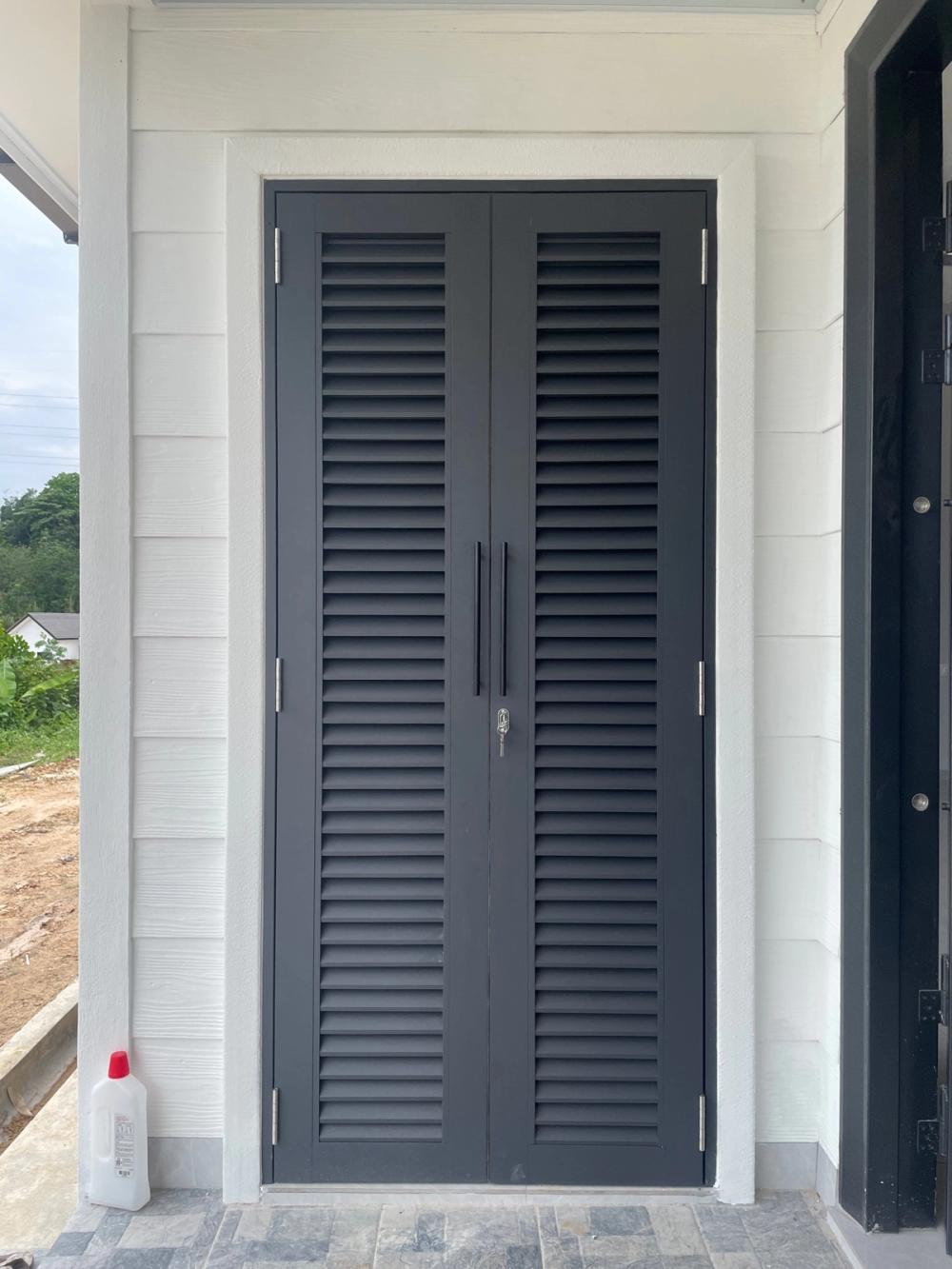 Louvered Doubled Swing Doors(Bangi)