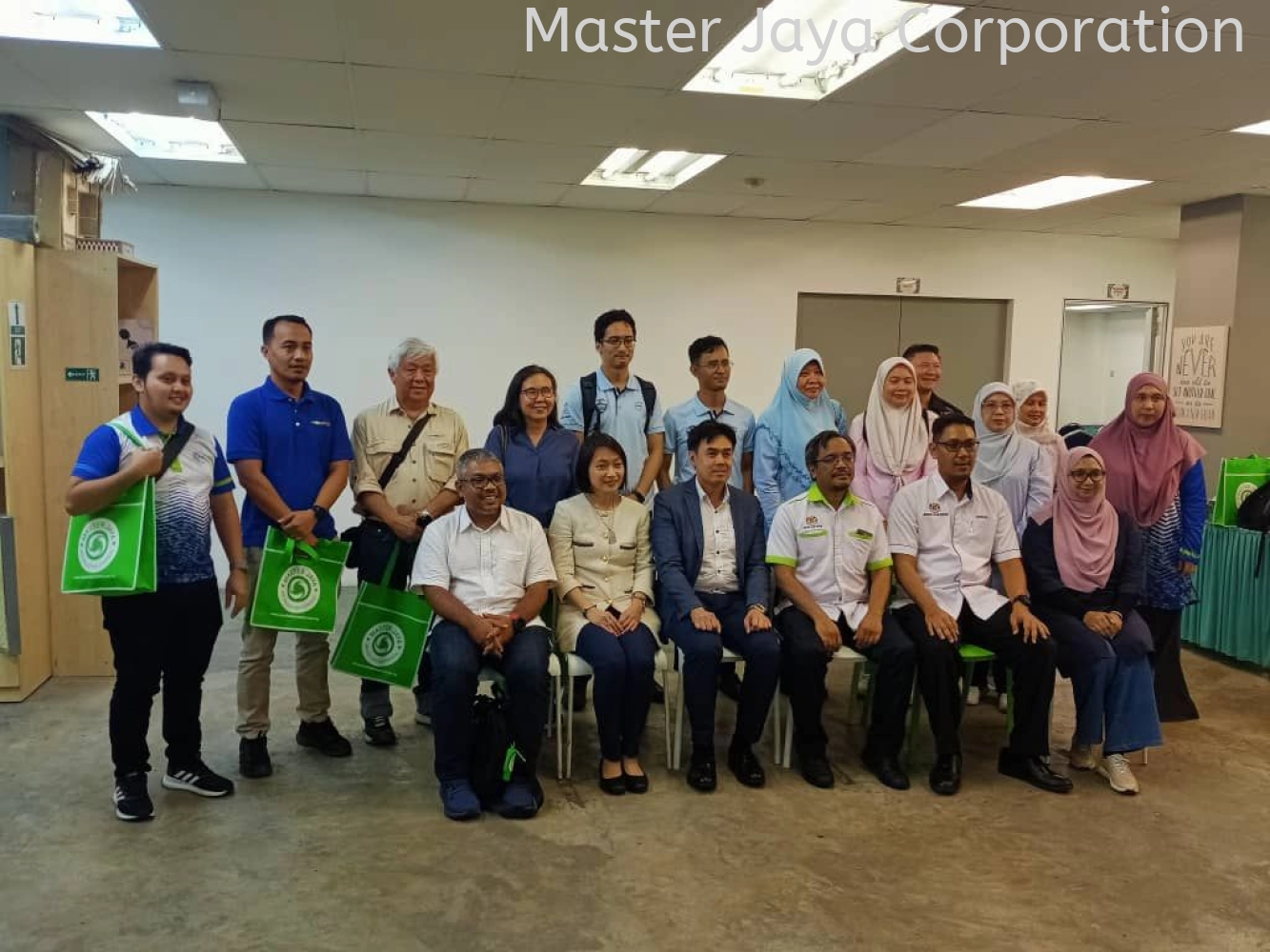 VISIT OF PARTICIPANTS IN THE STUDY GROUP FOR THE GREEN INDUSTRY SECTOR.