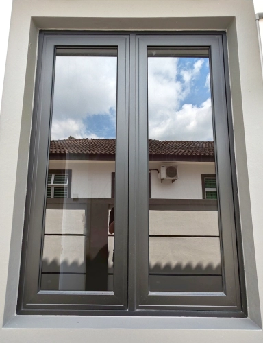 Aluminium Multipoint Casement Window