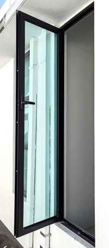 Aluminium Multipoint Casement Window