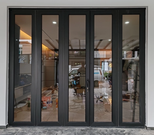 Performance Folding Door 