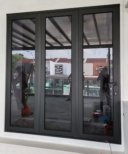 Performance Folding Door 