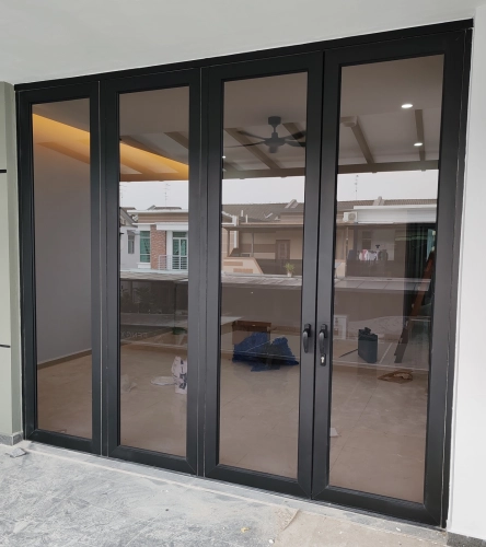 Performance Folding Door 