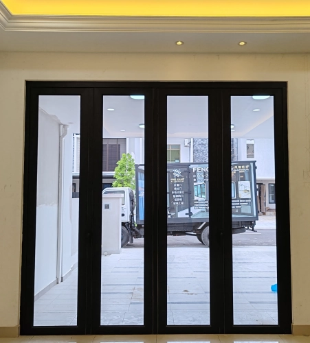 Performance Folding Door 