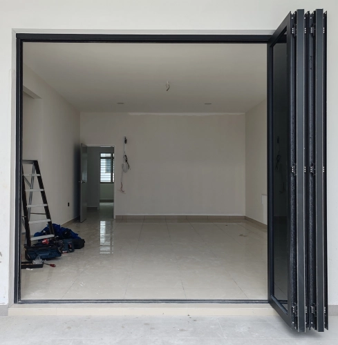 Performance Folding Door 