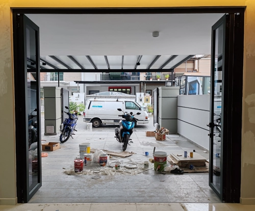 Performance Folding Door 