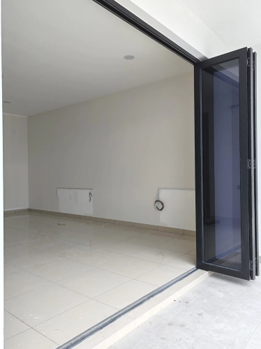 Performance Folding Door 